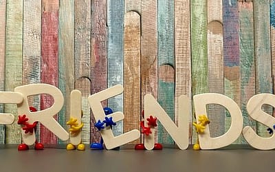 Unique ideas to celebrate the holidays with friends